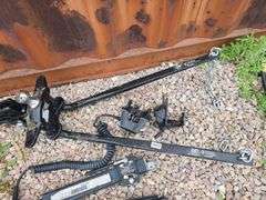 TRAILER STABILIZER HITCH.