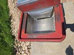 HOSKINS AUTO WATERER WITH HEATER. WITH SLAB OF CONCRETE.