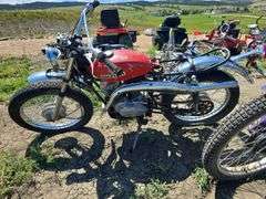 2- SUZUKI PARTS BIKES, MAKE ONE OUT OF THE 2. ***NO TITLES.***