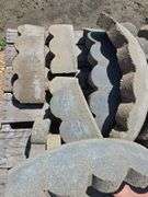 LANDSCAPE EDGING BRICKS.