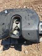 REESE R-16 SLIDING 5TH WHEEL HITCH.