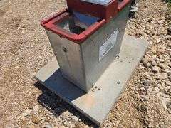 HOSKINS AUTO WATERER WITH HEATER. WITH SLAB OF CONCRETE.