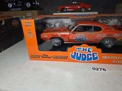 ARNIE "THE FARMER" BESWICK 1969 GTO JUDGE DRAG CAR MODEL.