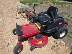 TORO ZERO TURN MOWER, RUNS BUT DOESN'T MOVE.