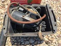 FUEL/OIL PUMP AND FILTER.
