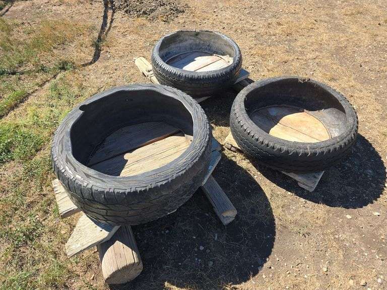MINERAL FEEDERS