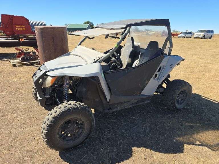 2017 ARCTIC CAT WILD CAT 700 SIDE BY SIDE.  ***SELLS WITH TITLE***
