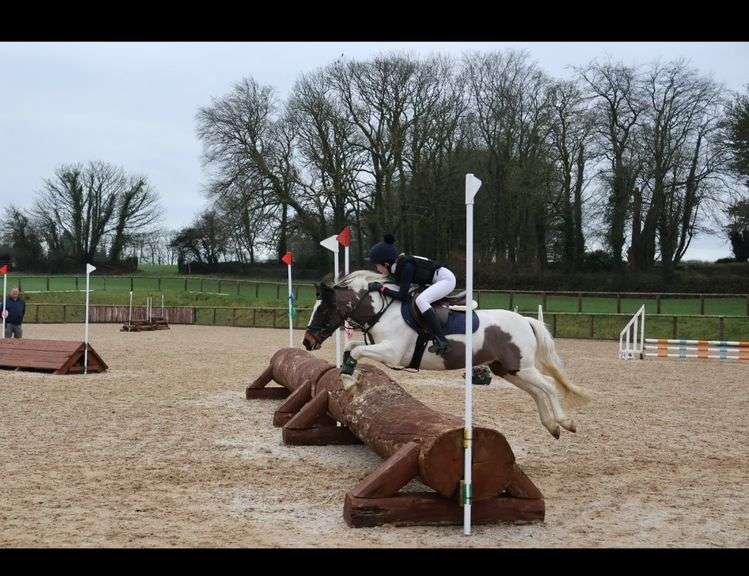 KESTRELS STRAWBERRY BON BON