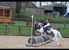 KESTRELS STRAWBERRY BON BON