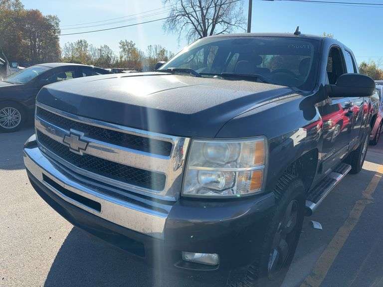 2011 CHEVROLET Silverado LTZ 1GCRCSE06BZ183101