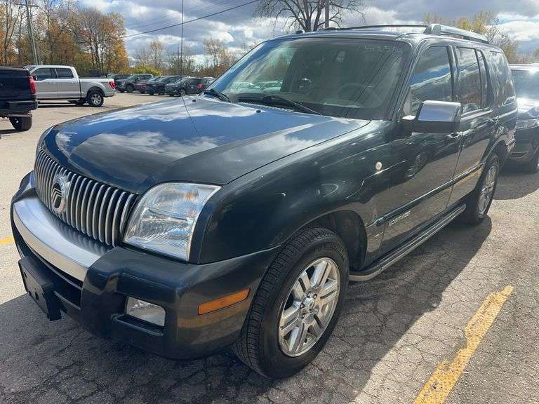 2010 MERCURY Mountaineer Premier