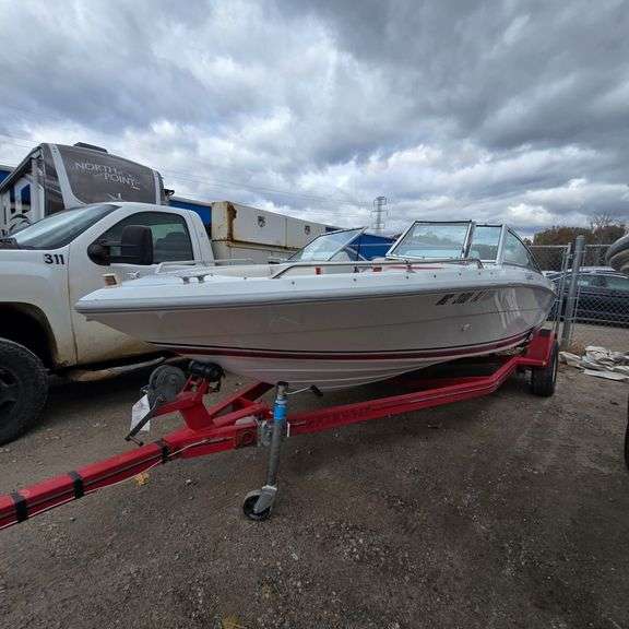 1991 Four Winns Boat and Trailer - 4WNTC072F091 OAB204664