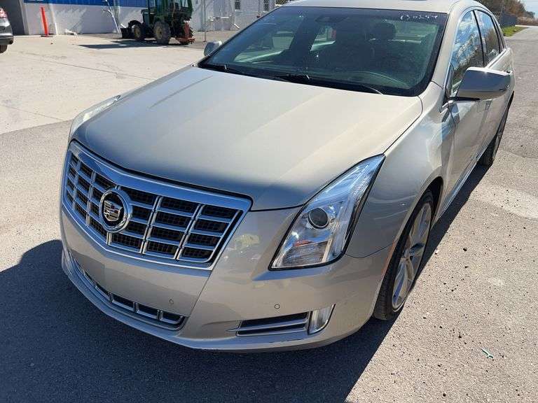 2013  CADILLAC  XTS  Luxury
