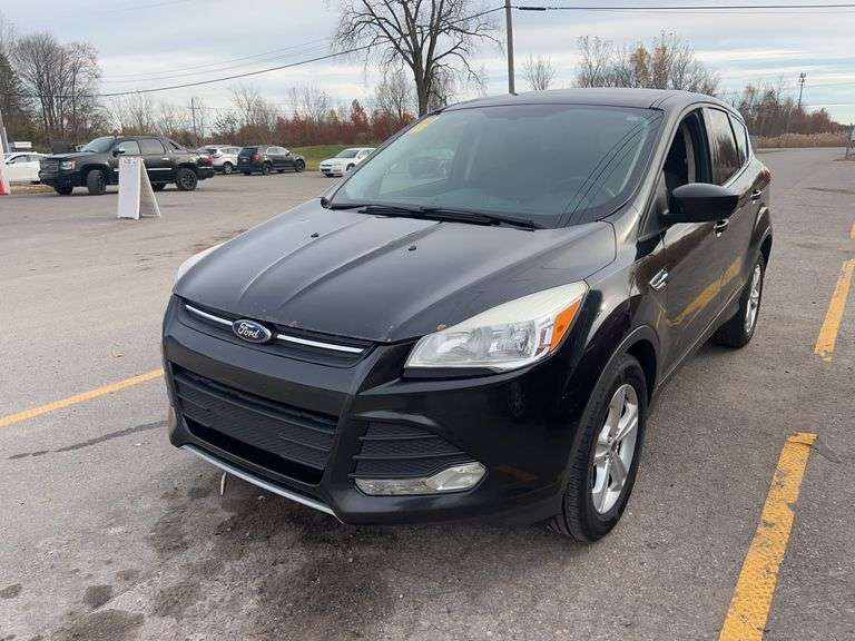 2015  FORD  Escape  SE