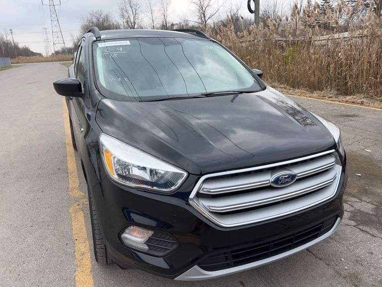2018 FORD Escape SE 1FMCU0GD8JUD35720