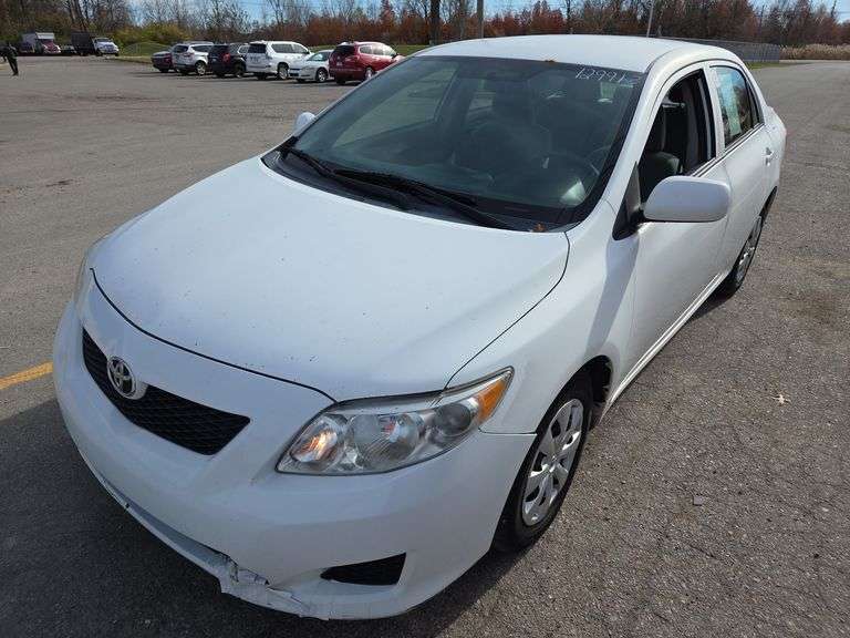 2010  TOYOTA  Corolla  LE