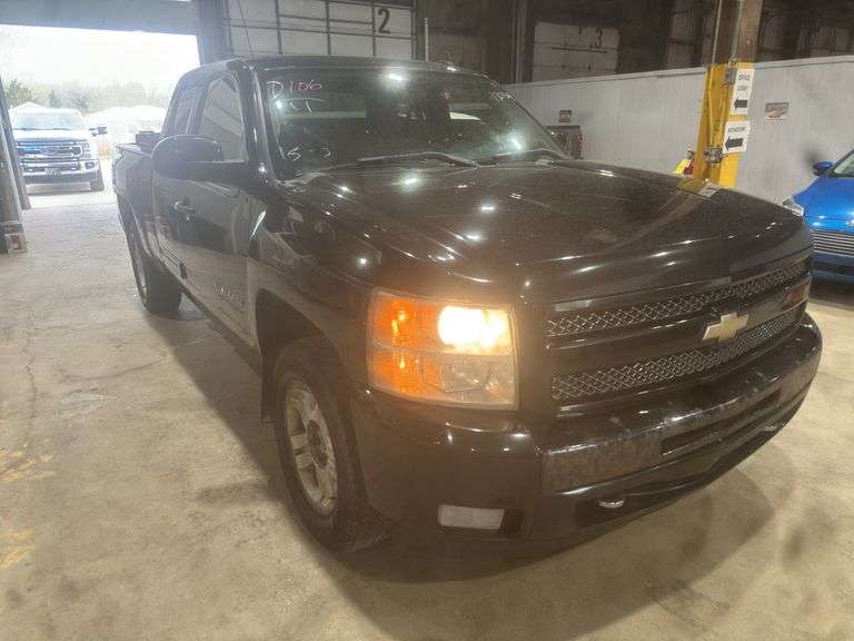 2011  CHEVROLET  Silverado  LTZ