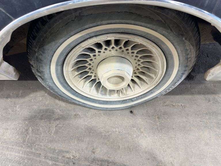 1983  LINCOLN  Mark  V