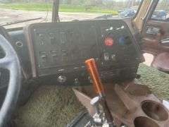 1983  INTERNATIONAL  COF-9670U  -