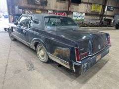 1983  LINCOLN  Mark  V