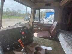 1983  INTERNATIONAL  COF-9670U  -
