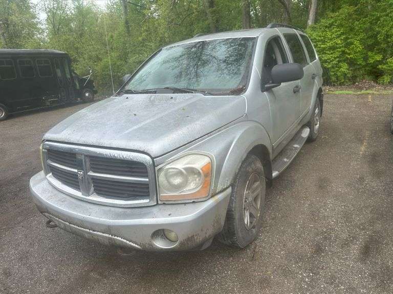 2004 DODGE Durango Limited 1D4HB58D74F240282 VMI-2517-0866-MI
