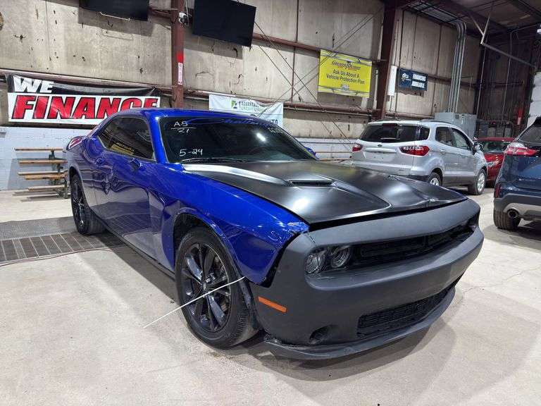 2021  DODGE  Challenger  SXT