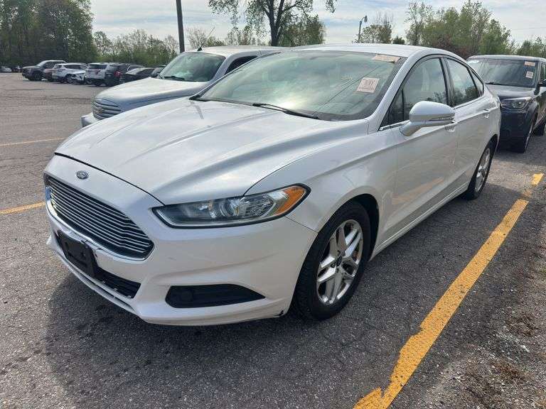 2014  FORD  Fusion  SE