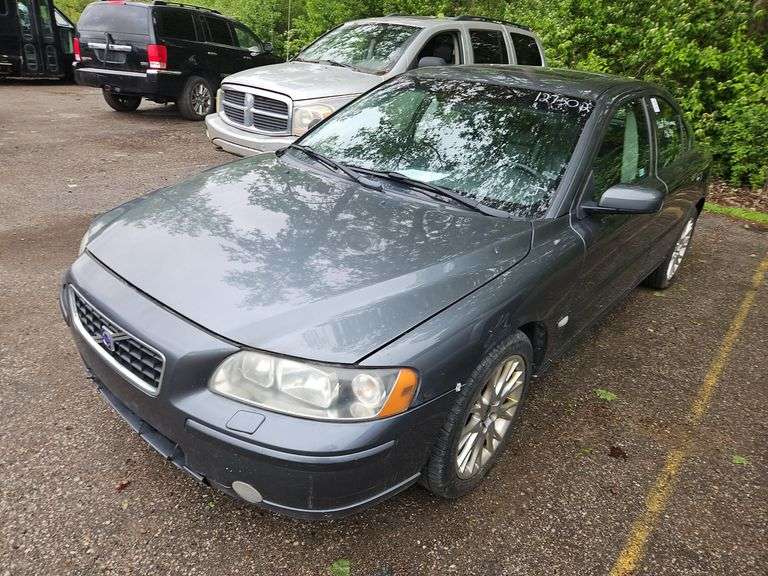 2006  VOLVO  S60  LEV2