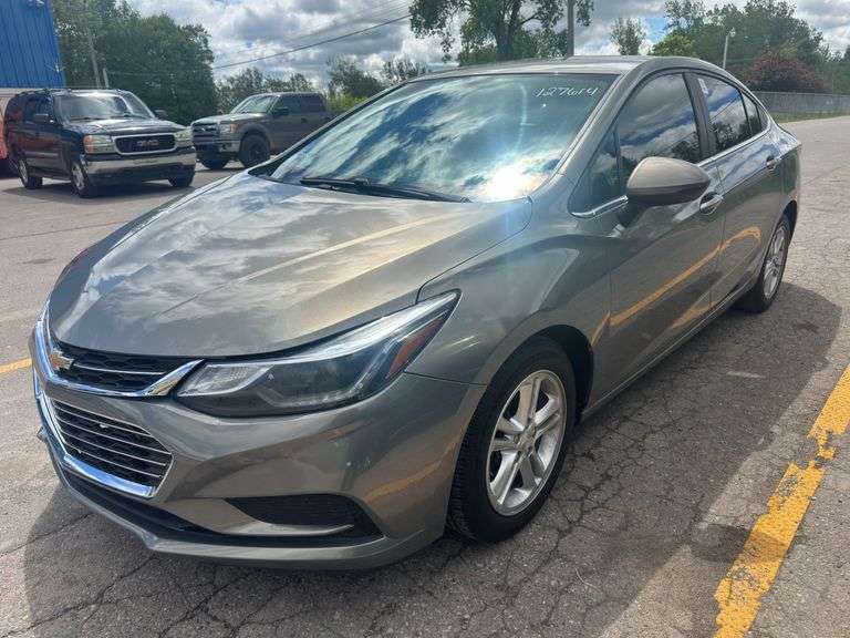 2017 CHEVROLET Cruze LT 1G1BE5SM9H7158212