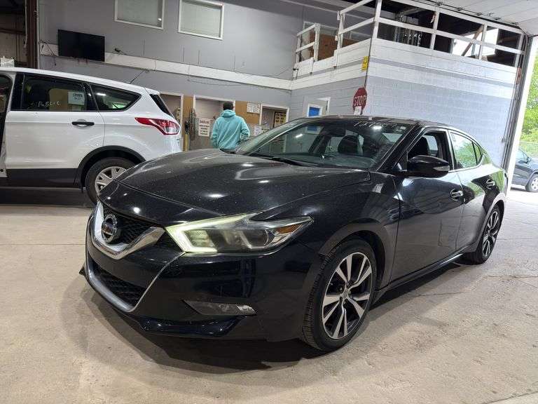 2017  NISSAN  Maxima  SL