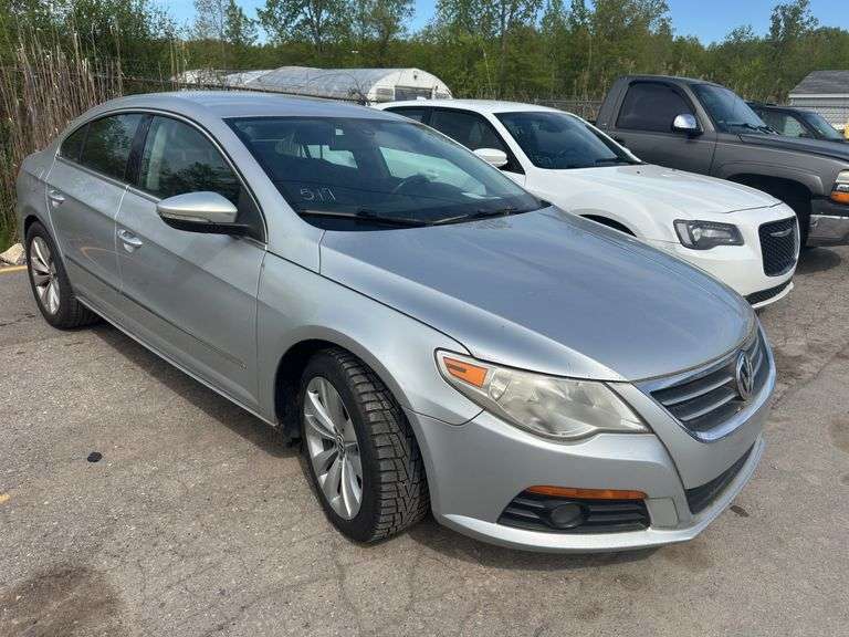 2010  VOLKSWAGEN  Passat  CC