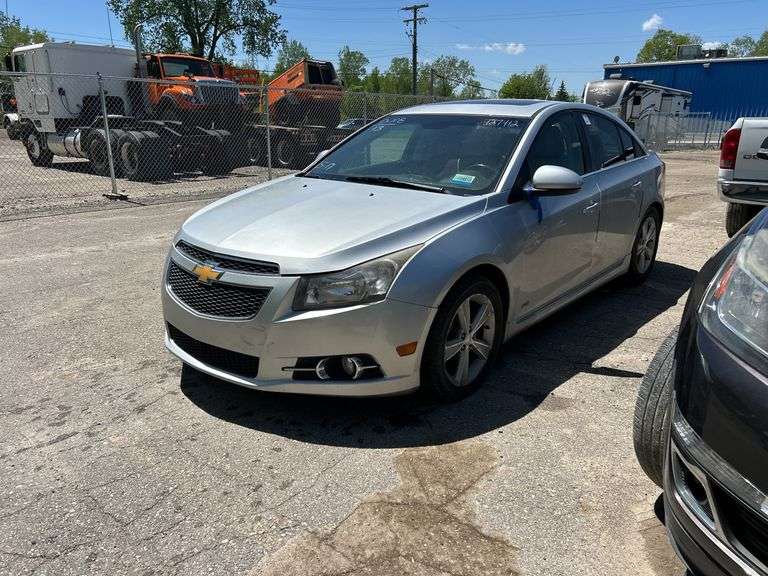 2013  CHEVROLET  Cruze  2LT