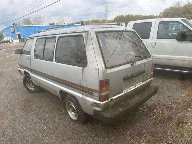 1985 TOYOTA Van JT4YR27V7F0022012 VMI-2517-1665-MI