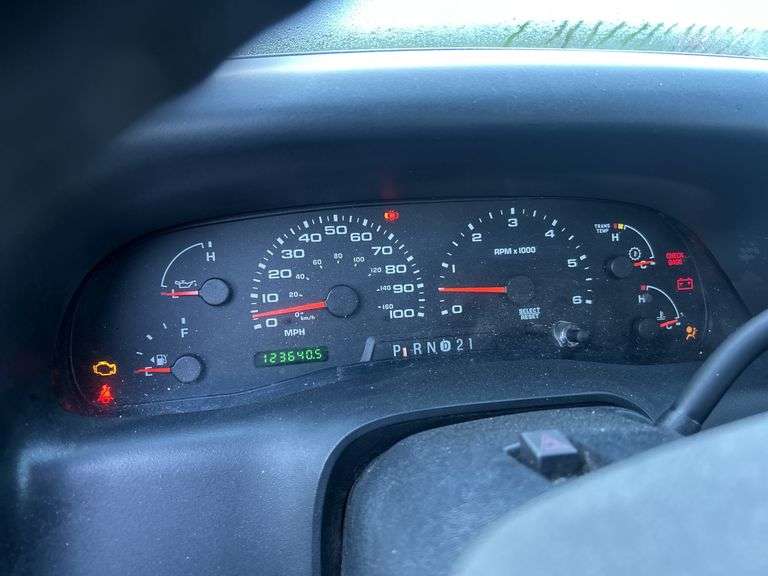 2004 FORD F-250 SUPER DUTY XL 1FTNW21S54ED22674 VMI-2517-1620-MI