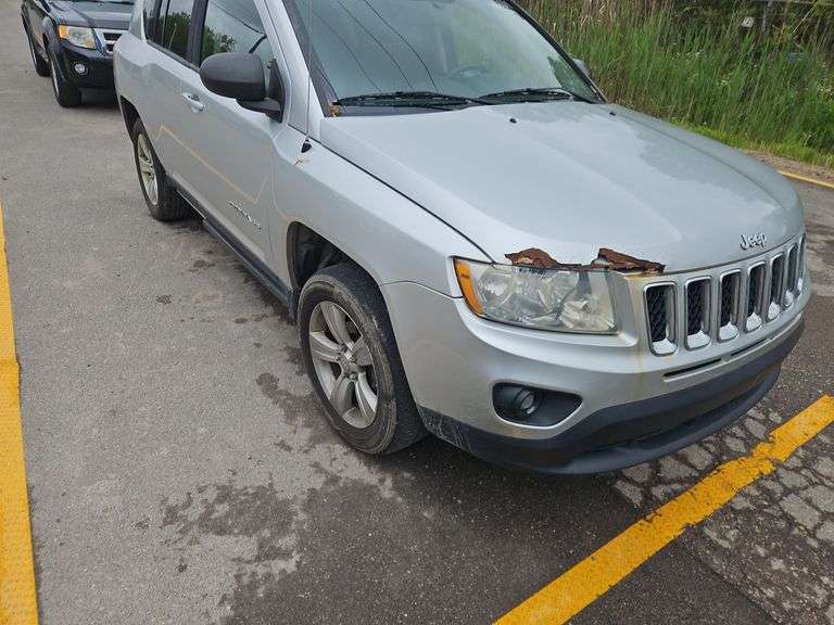 2012 JEEP Compass Latitude 1C4NJDEB4CD616382