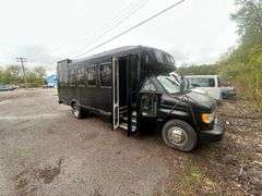 1997  FORD  E-450  Super Duty RV Cutaway