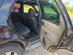 2011 FORD Escape XLT 2011 FORD Escape XLT 1FMCU9DG0BKB21580 MIW-2519-0974-MI