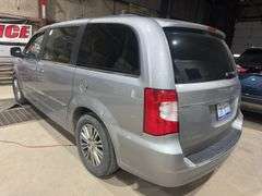 2013 CHRYSLER Town and Country 2C4RC1CG0DR818661