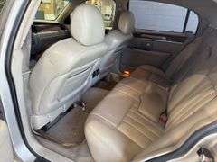 2005  LINCOLN  Town Car  -