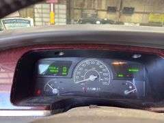 2005  LINCOLN  Town Car  -