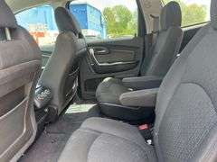 2011 CHEVROLET Traverse LT 1GNKRGED9BJ137087