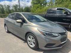 2017 CHEVROLET Cruze LT 1G1BE5SM9H7158212
