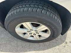2011 CHEVROLET Traverse LT 1GNKRGED9BJ137087