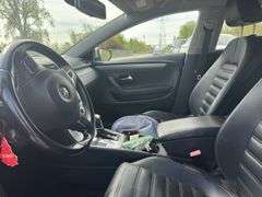 2010  VOLKSWAGEN  Passat  CC
