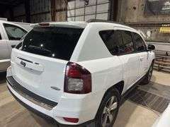 2016 JEEP Compass Latitude 1C4NJCEA8GD800716