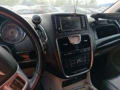 2014 CHRYSLER Town and Country Limited 2C4RC1GG2ER143634