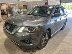 2017 NISSAN Pathfinder 5N1DR2MM9HC695195