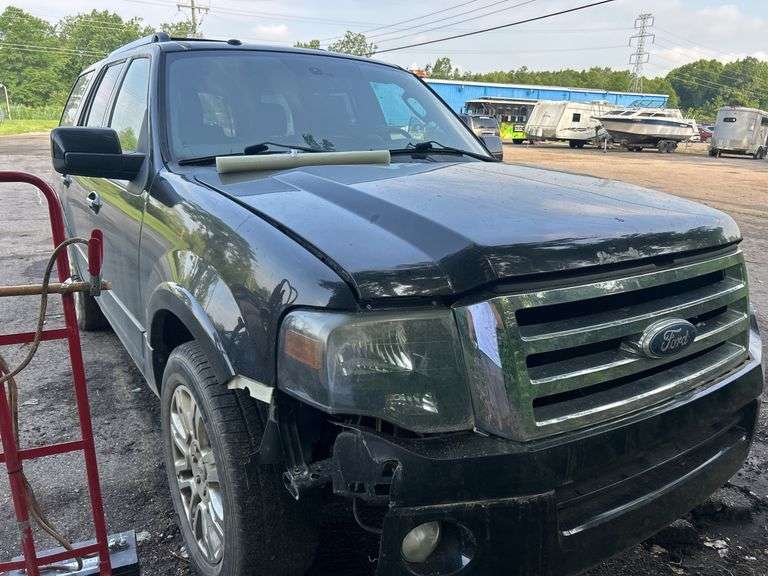 2011 FORD Expedition Xlt 1FMJU2A53BEF00427 VMI-2524-2496-MI