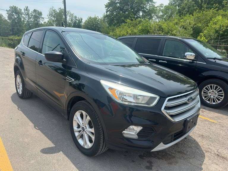 2017 FORD Escape SE 1FMCU9G97HUC52161